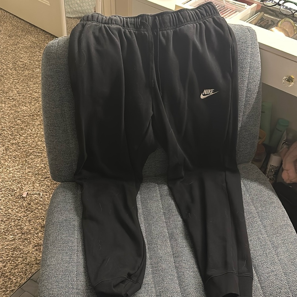 black sweats | Nike | size medium | perfect condition